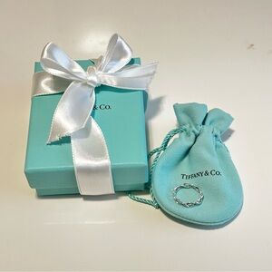 Tiffany & Co Infinity Narrow Band Ring SIZE 5.5